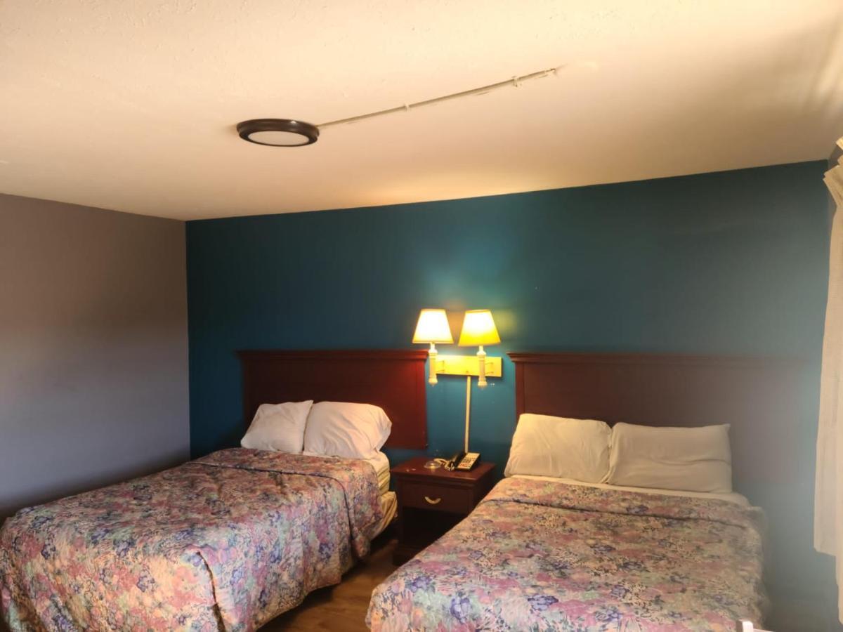 Etown Motel Elizabethtown Exterior photo